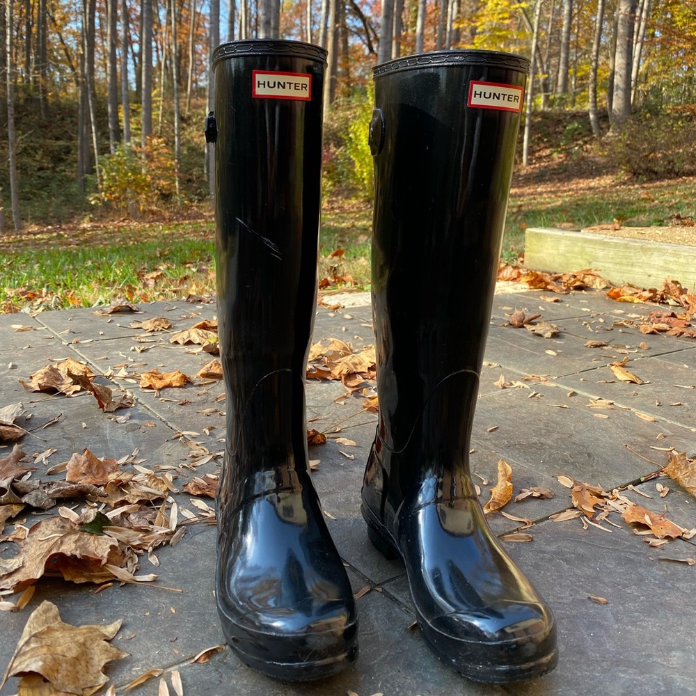 Black Gloss Hunter Rain Boots, Womens size US 8, Adjustable